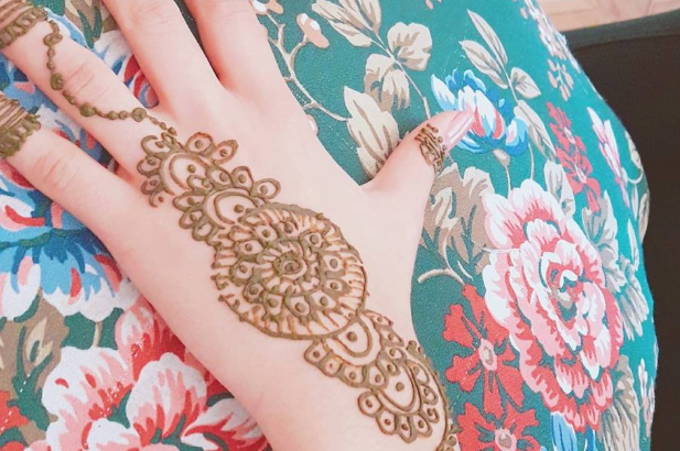 Henna Artist